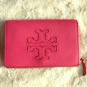 Tory Burch Harper Flat Wallet Crossbody